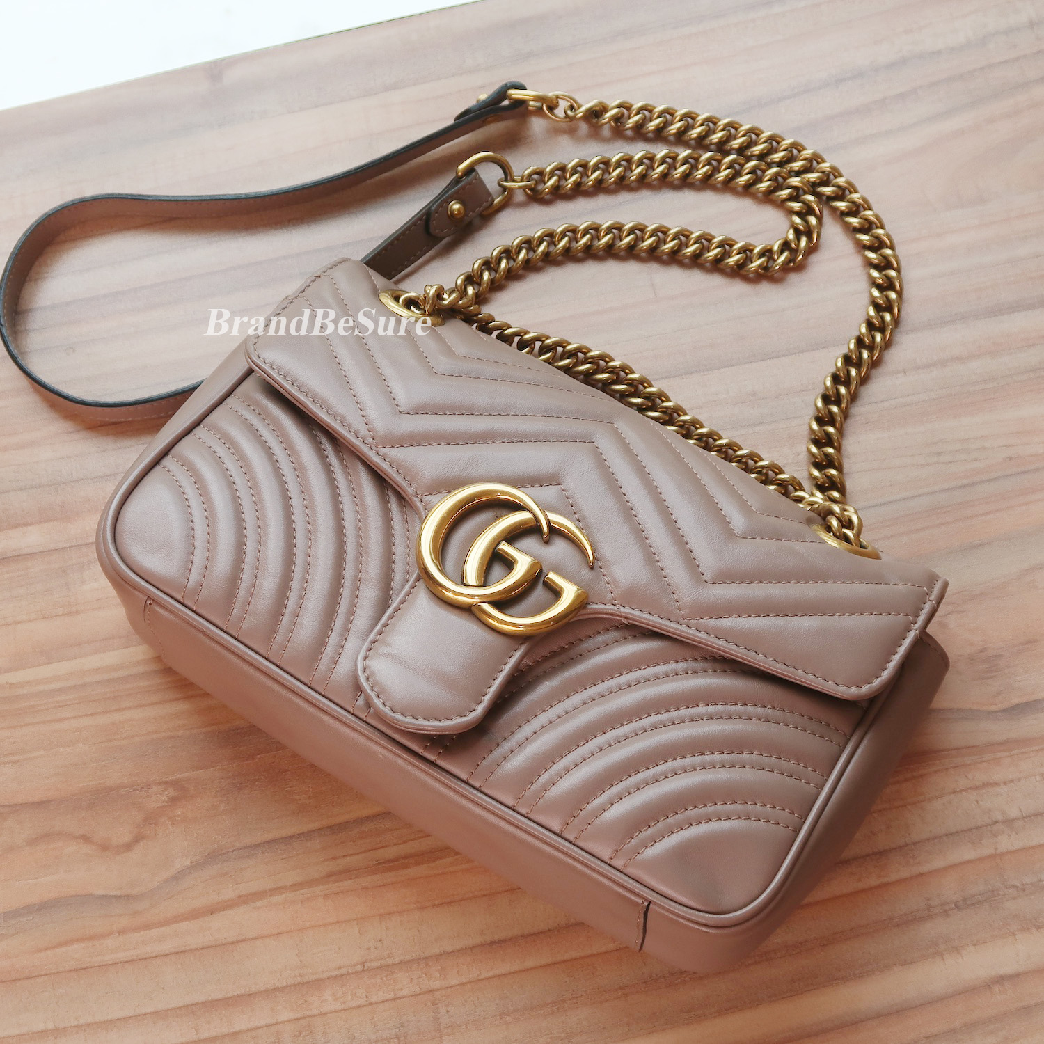 Gucci Beige Marmont Marmont Flap 26 Medium GHW