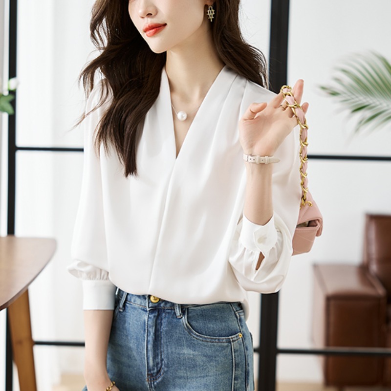 เสื้อเชิ้ตผู้หญิงแขนยาว เสื้อเชิ้ตผู้หญิงใส่ทํางาน 390 บาทต่อชิ้น ฟรีค่าจัดส่ง
