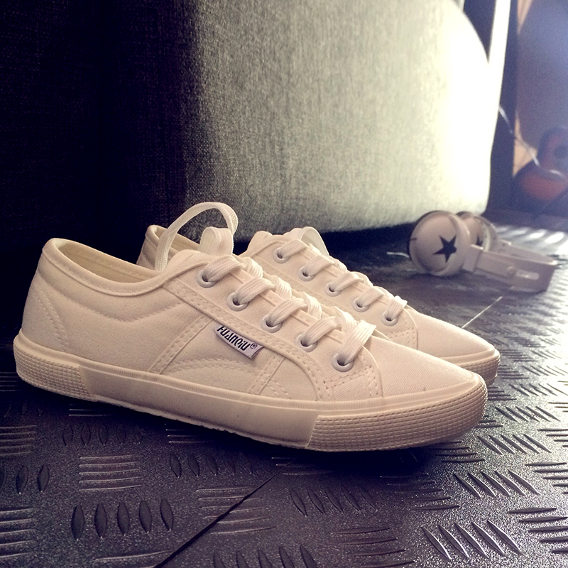 รองเท้าผ้าใบผู้หญิง CANVAS SHOES