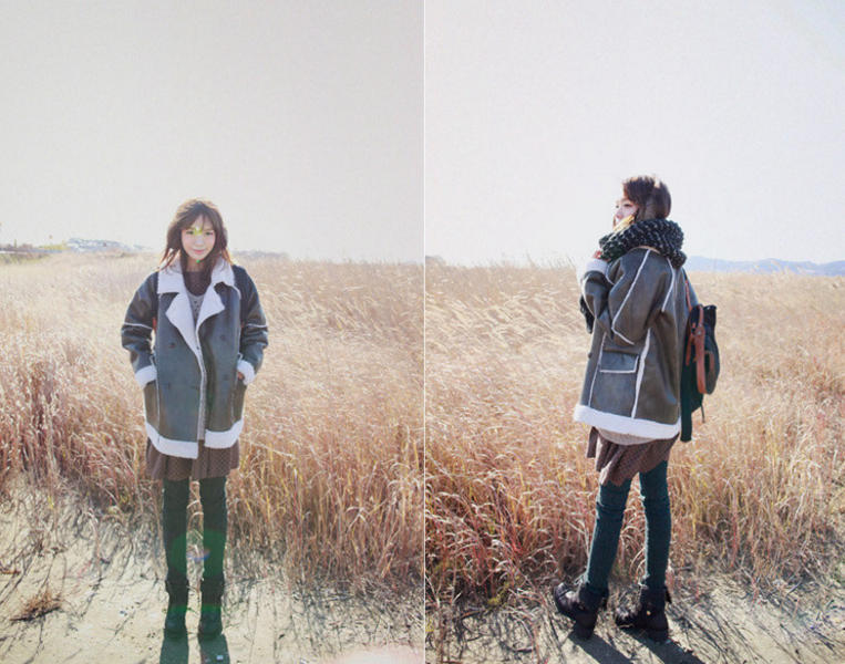 ผ้าพันคอกันหนาว ไหมพรม เกาหลี สีดำแซมขาว น่ารักคุณหนู พร้อมส่ง same pic