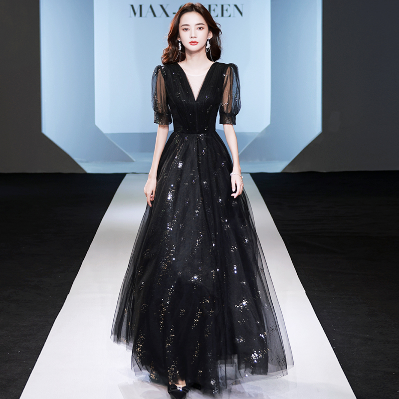 ชุดราตรี ชุดราตรีสวยหรู แบบ ทันสมัย Evening dress