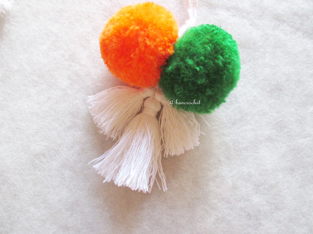 พู่+ปอมปอมแขวนกระเป๋าถักโครเชต์ pompom crochet
