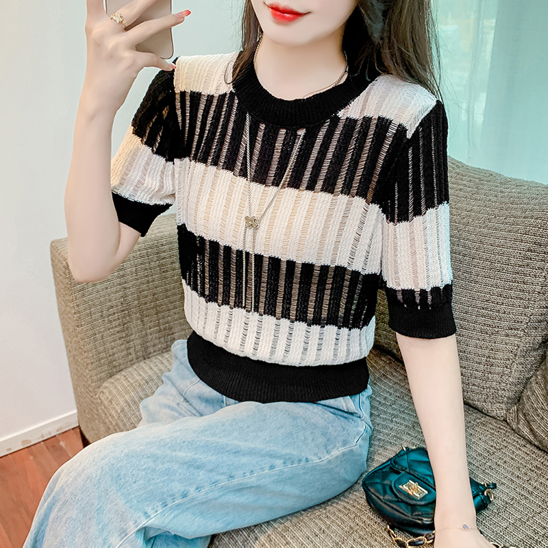 เสื้อผ้าวัยรุ่นเกาหลี เสื้อยืดวัยรุ่นผู้หญิง มีขนาด S M L XL