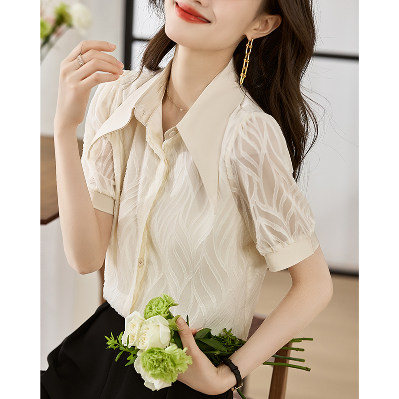 เสื้อเชิ้ตผู้หญิงแขนยาว เสื้อเชิ้ตผู้หญิงใส่ทํางาน 390 บาทต่อชิ้น ฟรีค่าจัดส่ง