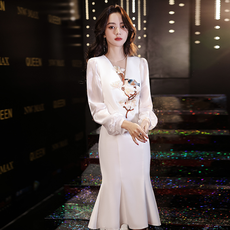 ชุดราตรี ชุดราตรีสวยหรู แบบ ทันสมัย Evening dress
