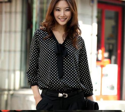 เสื้อใส่ทำงาน ผ้าชีฟอง แบบ หลวม ใส่สบาย เสื้อแขนยาว ใส่ทำงาน สีดำ ลายจุด ติดโบว์ ที่อก สำหรับ สาวชอบ เสื้อหลวม ๆ ดูดี มีสไตล์ 891869