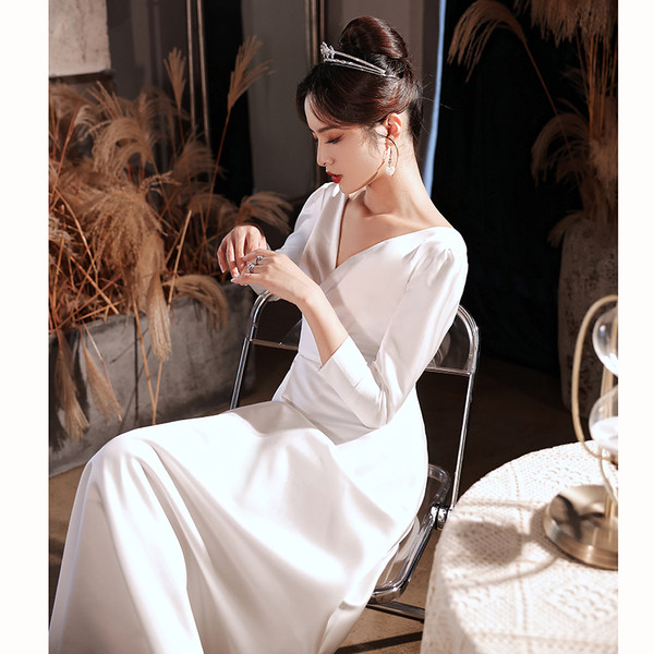 ชุดราตรี ชุดราตรีสวยหรู แบบ ทันสมัย Evening dress