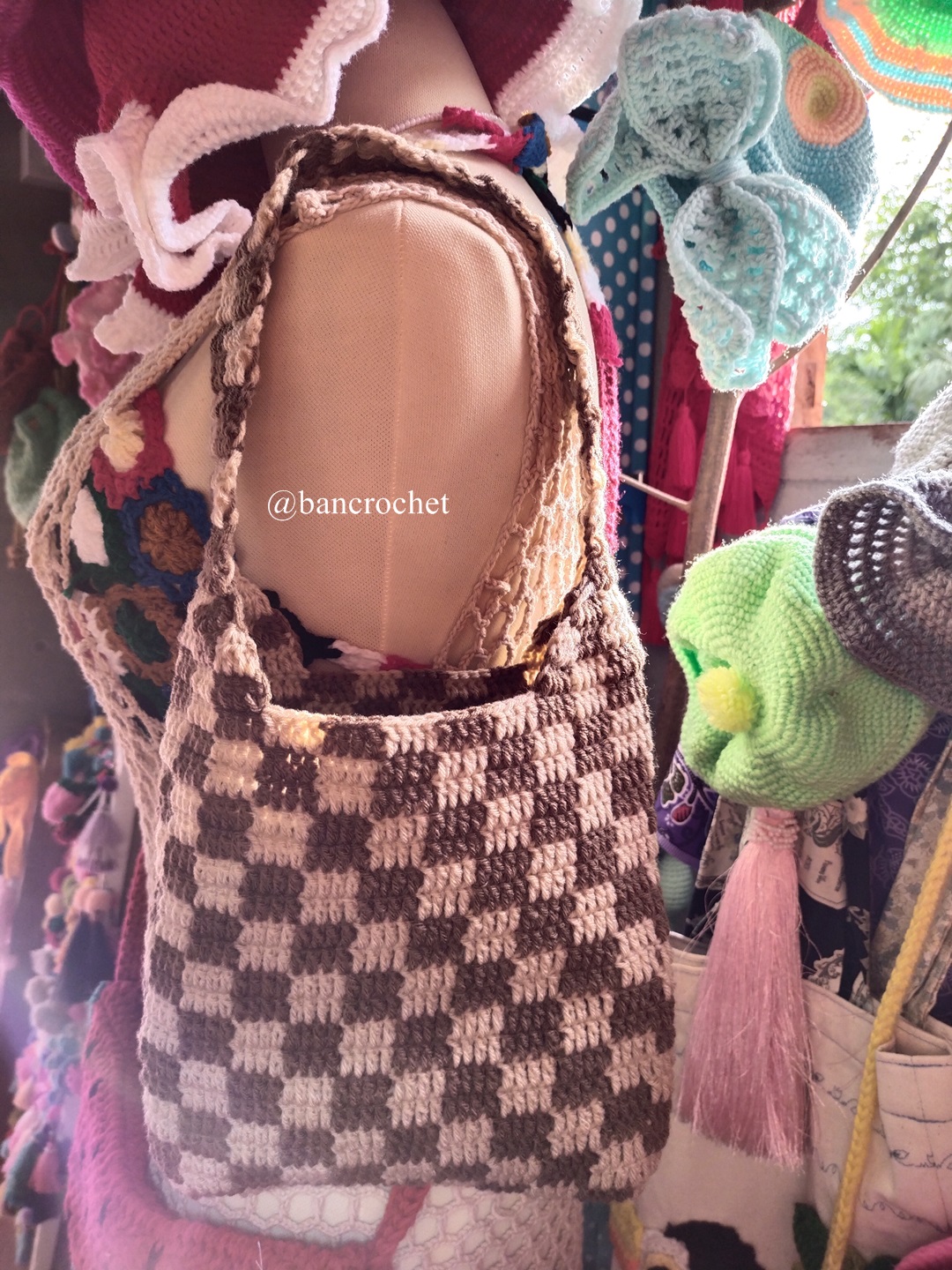 Bancrochet กระเป๋าถักลายตาราง Crochet Bag หลากสี 20*20 cm