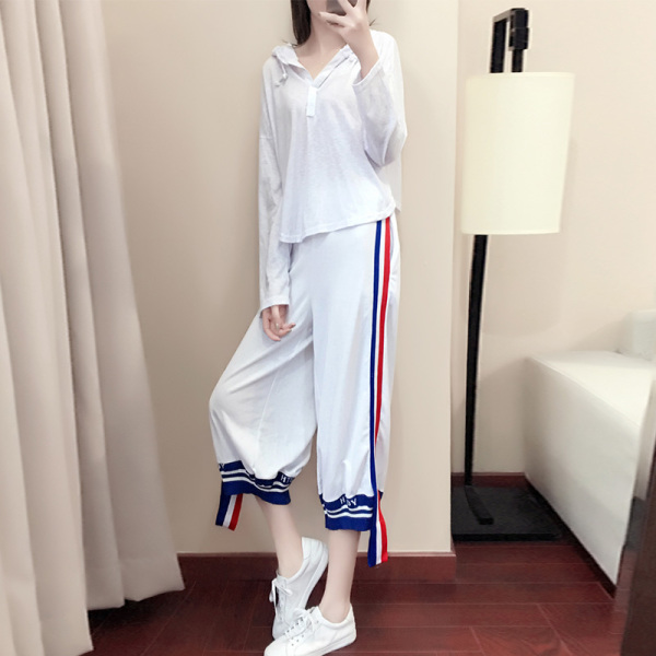 ชุดวอร์ม สูทเกาหลี Jumpsuit ชุดจั้มสูท ชุดเซท 2 ชิ้น ชุดกีฬาผู้หญิง ชุดออกกำลังกาย เสื้อกันหนาว ชุดวอร์มคู่