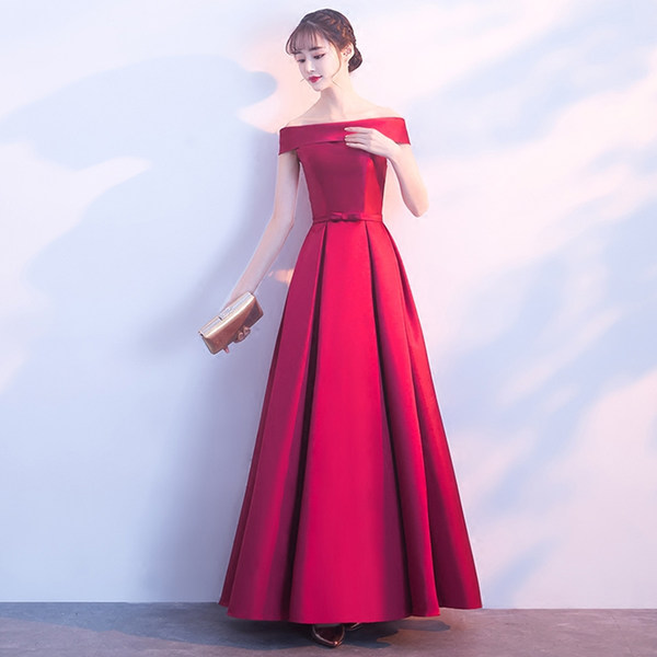 ชุดราตรี ชุดราตรีสวยหรู แบบ ทันสมัย Evening dress