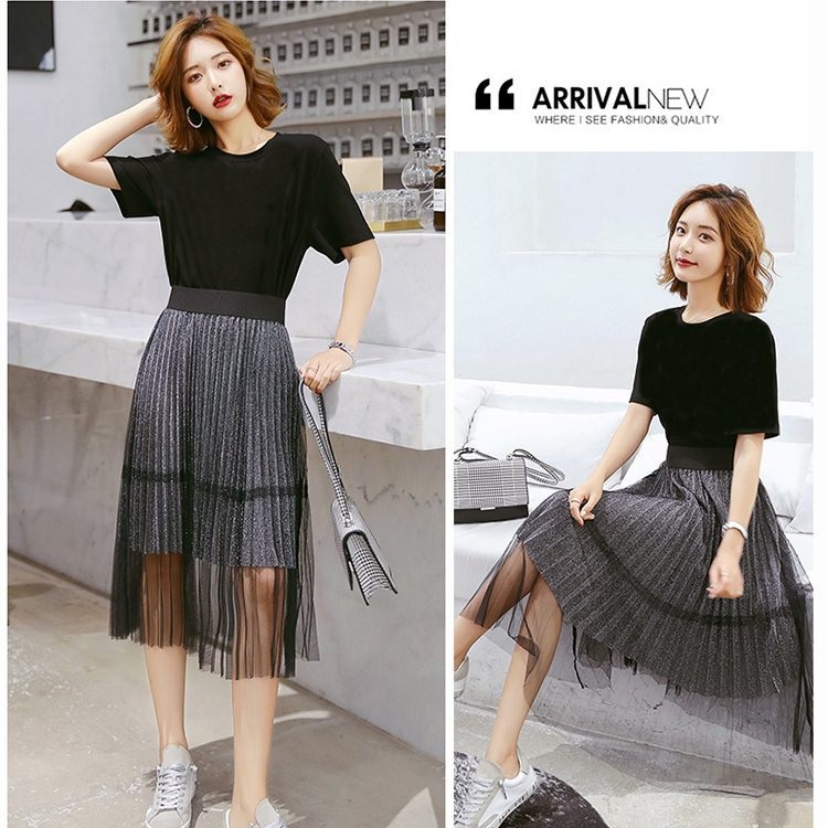 Set_bs1756 ชุดเซ็ท 2 ชิ้น(เสื้อ+กระโปรง) เสื้อยืดสีดำเนื้อนุ่ม+กระโปรงยาวเอวยืดผ้าวิ้งเนื้อนิ่มสีเทาคลุมทับด้วยผ้ามุ้งสีดำ ดีไซน์เก๋ๆ น่ารักดูมีดีเทลไม่ซ้ำใคร แมทช์ได้ลงตัว แยกใส่กับตัวอื่นได้อีกหลายลุค