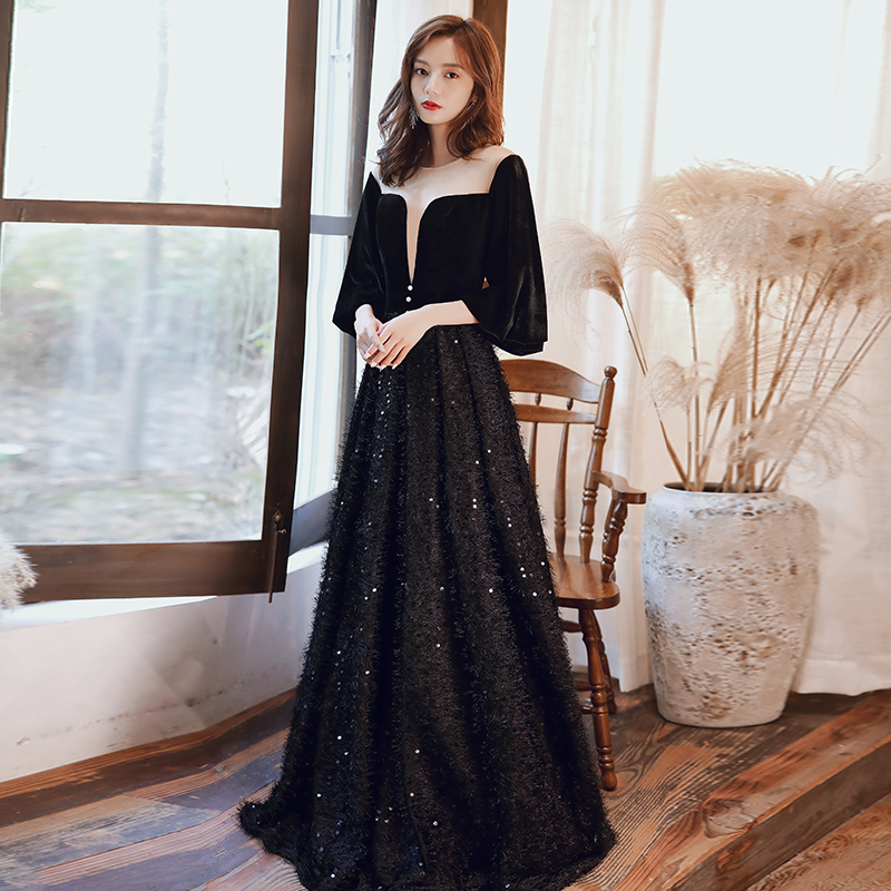 ชุดราตรี ชุดราตรีสวยหรู แบบ ทันสมัย Evening dress