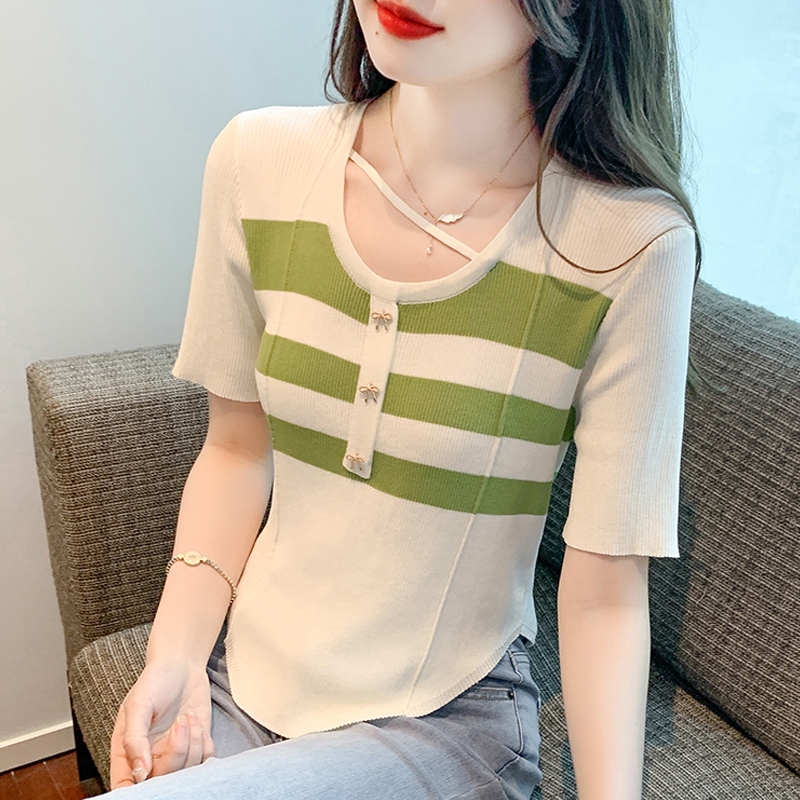 เสื้อผ้าวัยรุ่นเกาหลี เสื้อยืดวัยรุ่นผู้หญิง มีขนาด S M L XL
