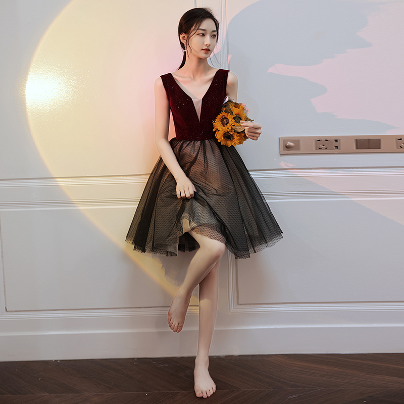 ชุดราตรี ชุดราตรีสวยหรู แบบ ทันสมัย Evening dress