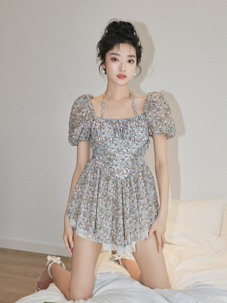 ชุดว่ายน้ำผู้หญิง ชุดว่ายน้ำน่ารัก Bikini ชุดไปทะเล