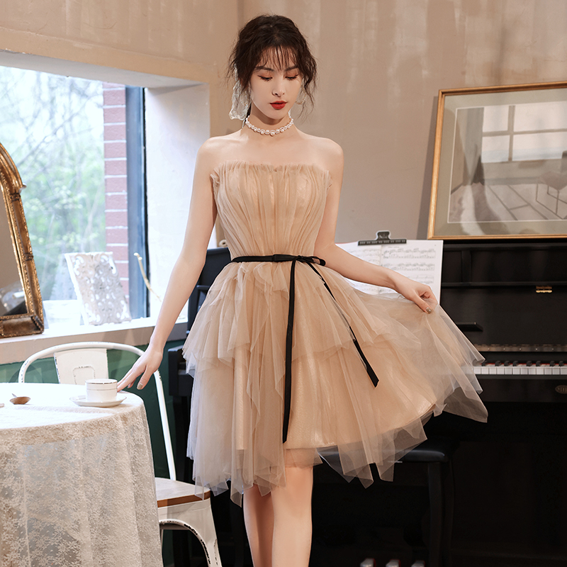 ชุดราตรี ชุดราตรีสวยหรู แบบ ทันสมัย Evening dress