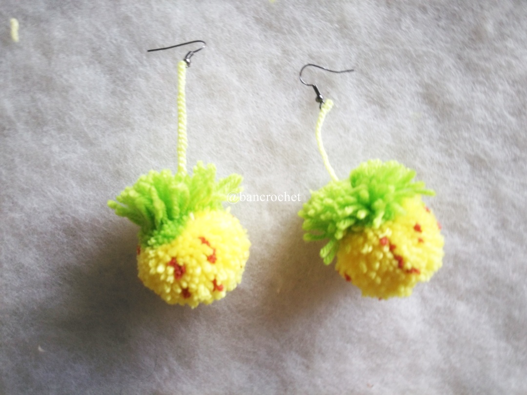 ต่างหูถักสับปะรดปอมปอม earrings pompoms หลากสี