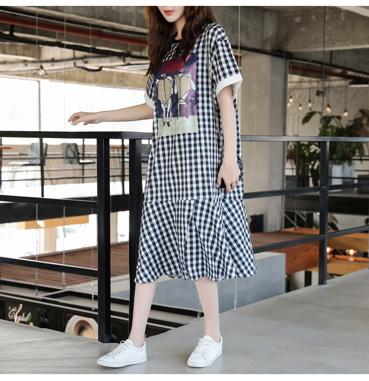 Dress4744 เดรสยาวลายสก็อตทรงปล่อยชายระบาย งานสกรีนลายดิจิตอลอย่างดีสีสวยคมชัด ผ้าโพลีเนื้อดีนุ่มใส่สบาย งานสวยใส่ง่ายน่ารักมาก