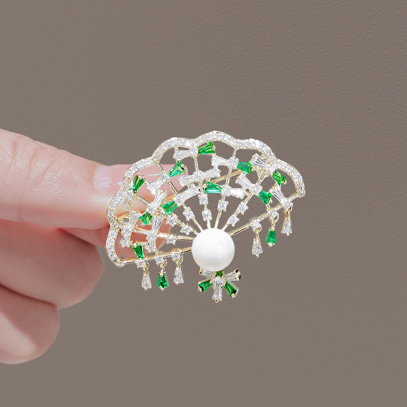 เข็มกลัด เข็มกลัดสวยๆ เข็มกลัดติดเสื้อ Brooch