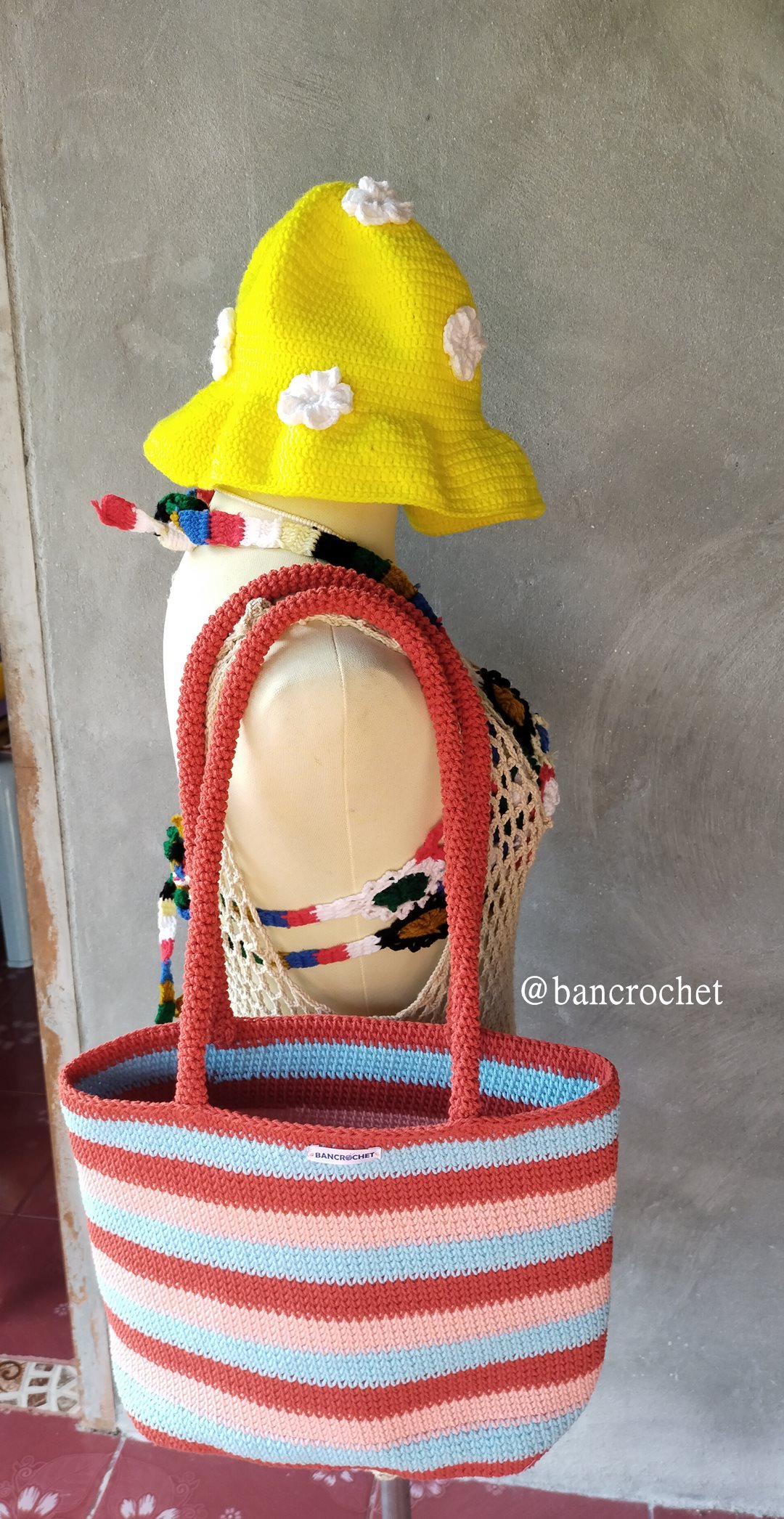 Bancrochet กระเป๋าถักโครเชต์ crochet bag หลากสี 24*32*9 สาย29 cm