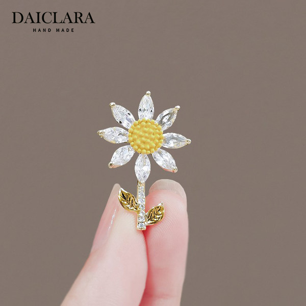 เข็มกลัด เข็มกลัดสวยๆ เข็มกลัดติดเสื้อ Brooch