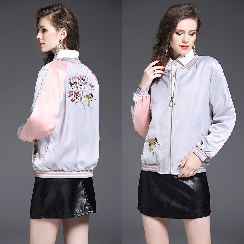 Blouse3847 เสื้อคลุมแจ็คเก็ตแขนยาวทรงเบสบอลงานปัก ซิปหน้า ผ้าซิลค์ซาตินเกรดพรีเมียมเนื้อดีหนานุ่มบุซับในอย่างดี ผ้าดีงานสวยเหมือนราคาหลักพัน แมทช์กับอะไรก็เข้า สวมใส่ได้ทุกโอกาส