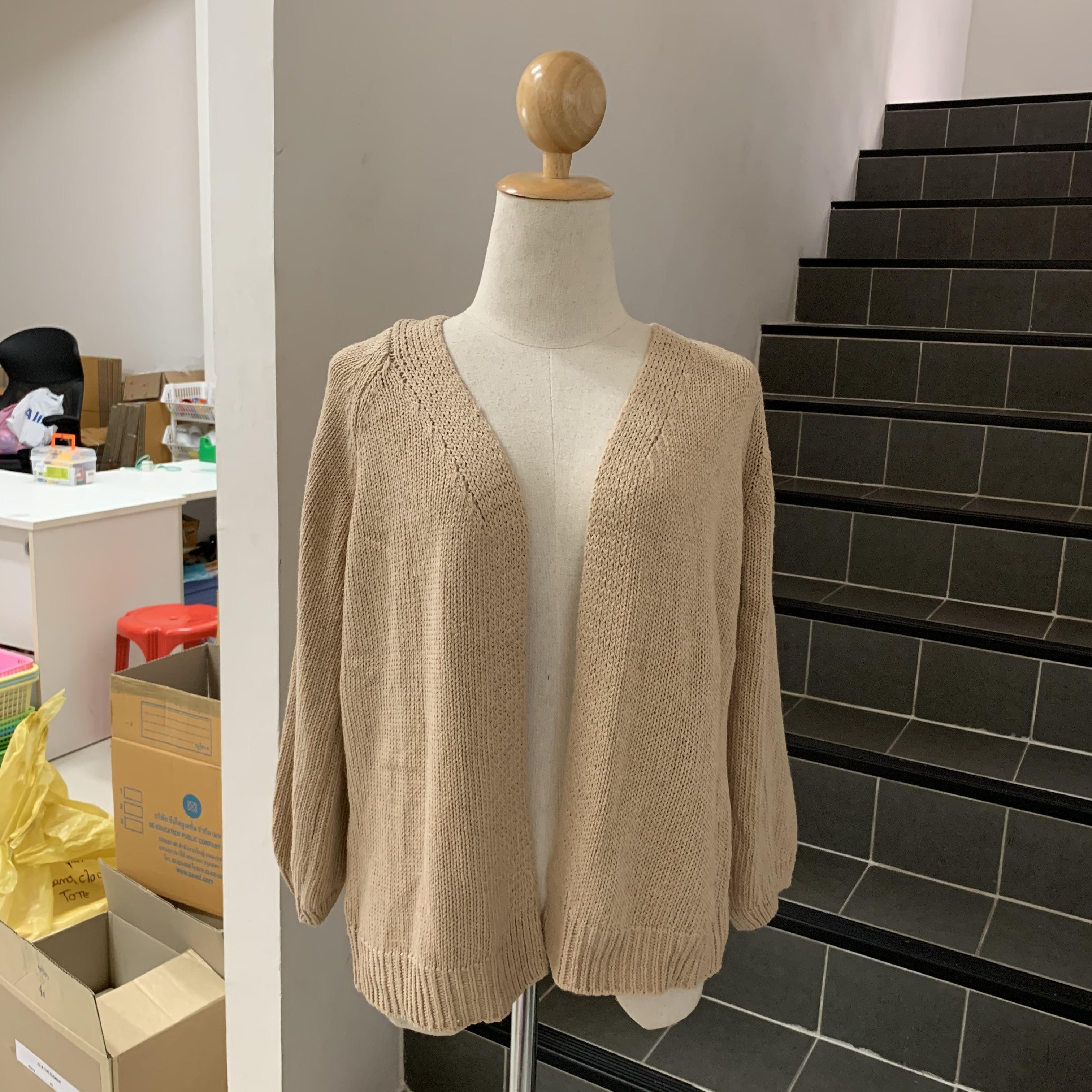 เสื้อคลุมกันหนาว ไหมพรมถัก ตัวสั้นทรงสวย พร้อมส่ง สีดำ