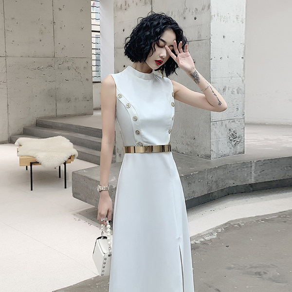 ชุดราตรี ชุดราตรีสวยหรู แบบ ทันสมัย Evening dress