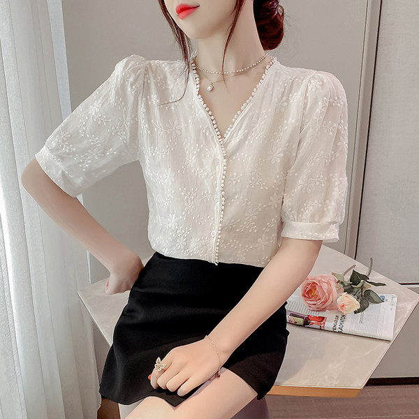 เสื้อลูกไม้สวยๆ เสื้อลูกไม้ เสื้อลูกไม้แฟชั่น BY MIRI