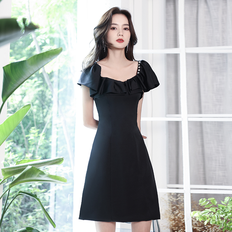 ชุดราตรี ชุดราตรีสวยหรู แบบ ทันสมัย Evening dress