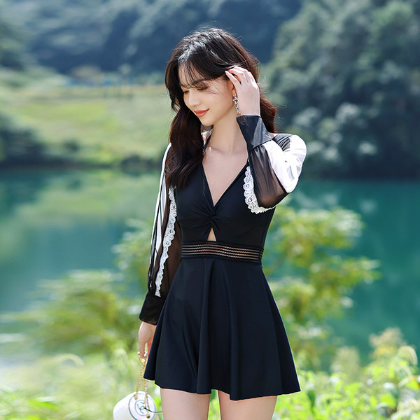ชุดว่ายน้ำผู้หญิง ชุดว่ายน้ำน่ารัก Bikini ชุดไปทะเล