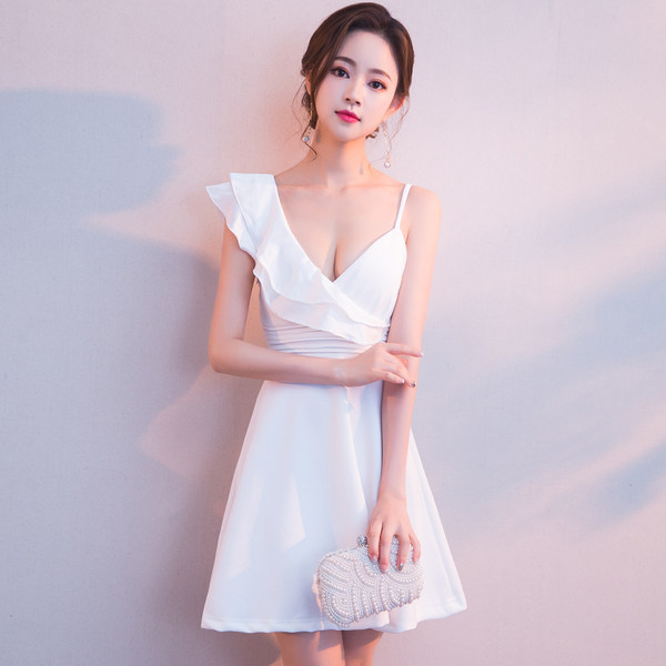ชุดราตรี ชุดราตรีสวยหรู แบบ ทันสมัย Evening dress