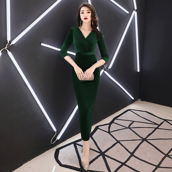 ชุดราตรี ชุดราตรีสวยหรู แบบ ทันสมัย Evening dress