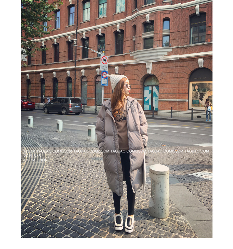 เสื้อกันหนาว สีเทา ตัวยาว ผ้าร่มกันลม บุนวมนุ่ม ซิปและกระดุมหน้า พร้อมส่งจ้า