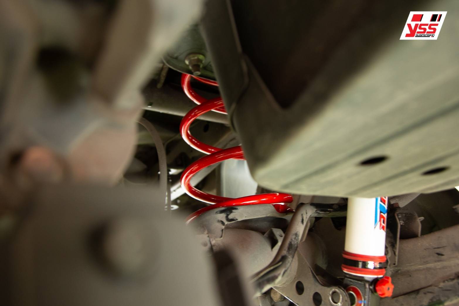 โช้คอัพรถยนต์ สปริง YSS รุ่น DTG Plus New Pajero Sport ปี 2015-2025