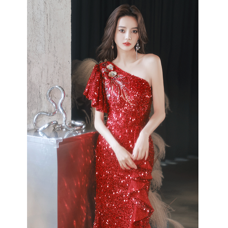 ชุดราตรี ชุดราตรีสวยหรู แบบ ทันสมัย Evening dress