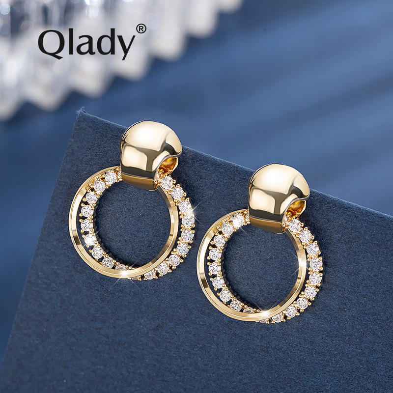 ต่างหู ตุ้มหูแฟชั่น By Qlady