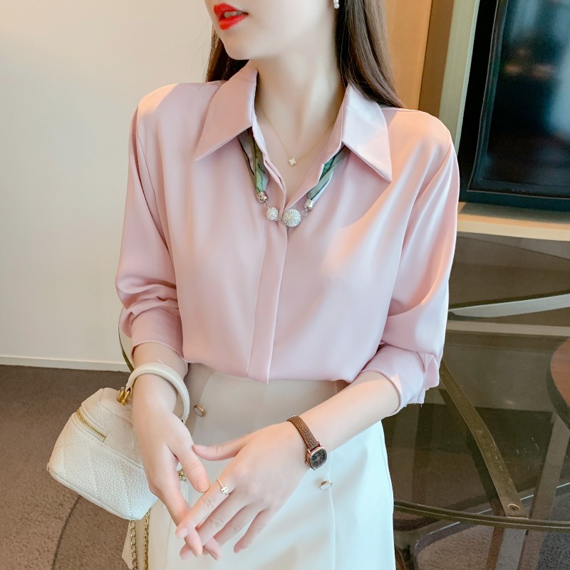 เสื้อเชิ้ตผู้หญิงแขนยาว เสื้อเชิ้ตผู้หญิงใส่ทํางาน 390 บาทต่อชิ้น ฟรีค่าจัดส่ง