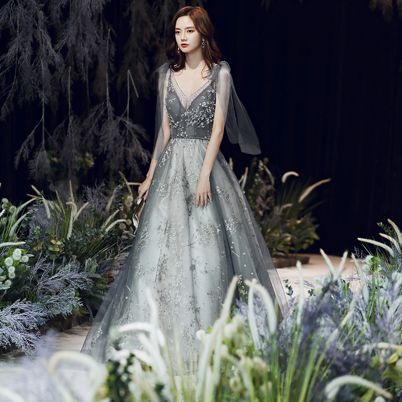 ชุดราตรี ชุดราตรีสวยหรู แบบ ทันสมัย Evening dress