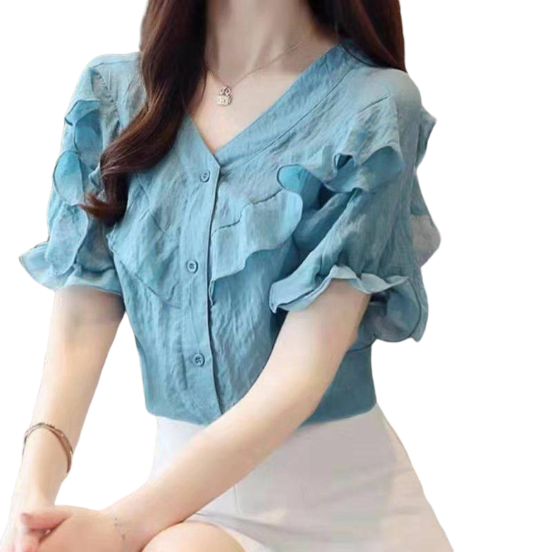 Blouse3792 เสื้อคอวีกระดุมผ่าหน้าแต่งระบายสีฟ้า แขนตุ๊กตา ผ้าไหมญี่ปุ่นเนื้อดีนุ่มใส่สบาย งานน่ารักแมทช์กับอะไรก็เข้า ใส่เที่ยว/ใส่ทำงานได้