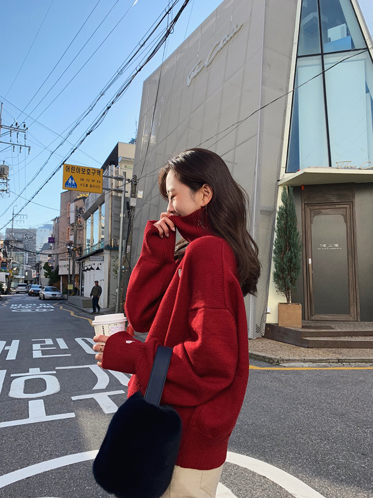 ห้ามพลาด Sweater เสื้อสเวทเตอร์ไหมพรม คอเต่า แต่งลายปักหัวใจ งานดี ไหมพรมเนื้อดี สายเกาหลีห้ามพลาดน้าาา แดง freesize