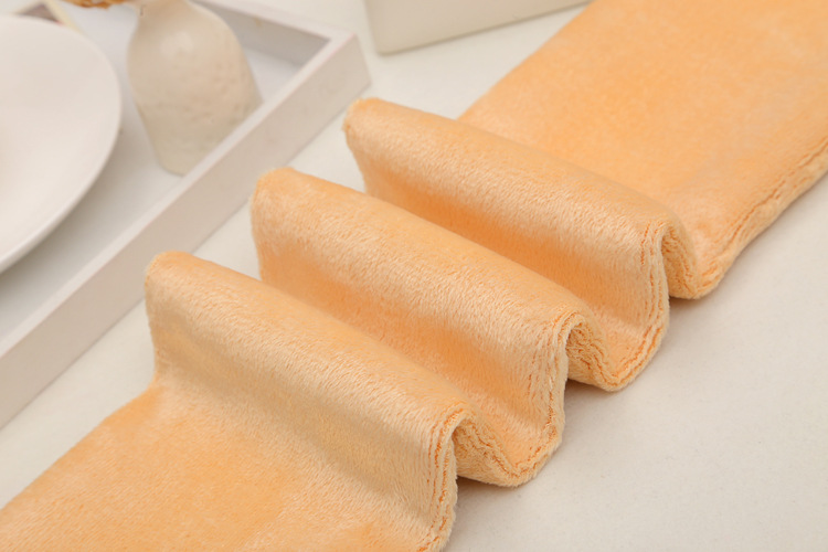 Legging เลกกิ้งกันหนาว สีเนื้อเข้ม สำหรับสาวผิวสองสี ด้านในเป็นขนหนานุ่ม ด้านนอกเป็นผิวแบบถุงน่อง ยืดได้เยอะ กระชับทรง