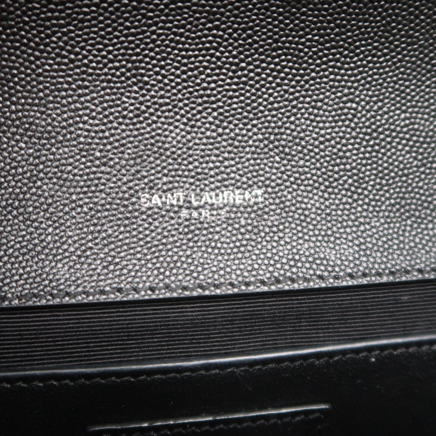 SAINT LAURENT Black Caviar Mix Quilted Envelope Crossbody SHW(ใบEmquartier)