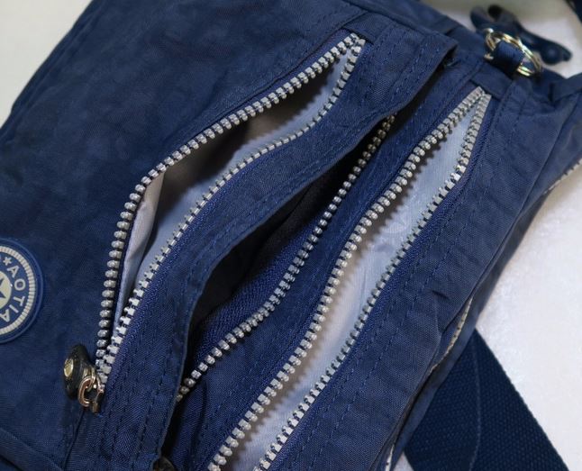 กระเป๋าสะพายข้างผู้หญิง ขนาดกลาง มีช่องซิป แยกหลายช่อง กระเป๋าผู้หญิง สไตล์ วัยรุ่นแนว sport ผ้าไนลอน สีหวาน ฟ้า ชมพู สวยเท่ 544662