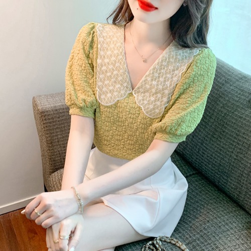 เสื้อลูกไม้ แขนสั้น