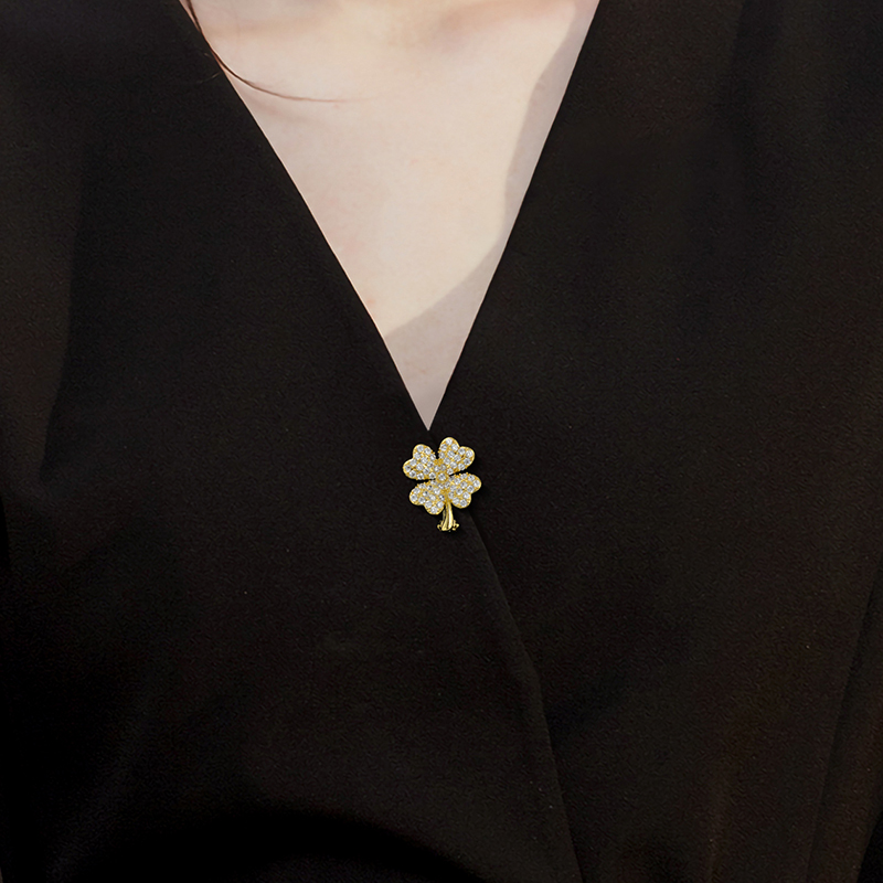 เข็มกลัด เข็มกลัดสวยๆ เข็มกลัดติดเสื้อ Brooch