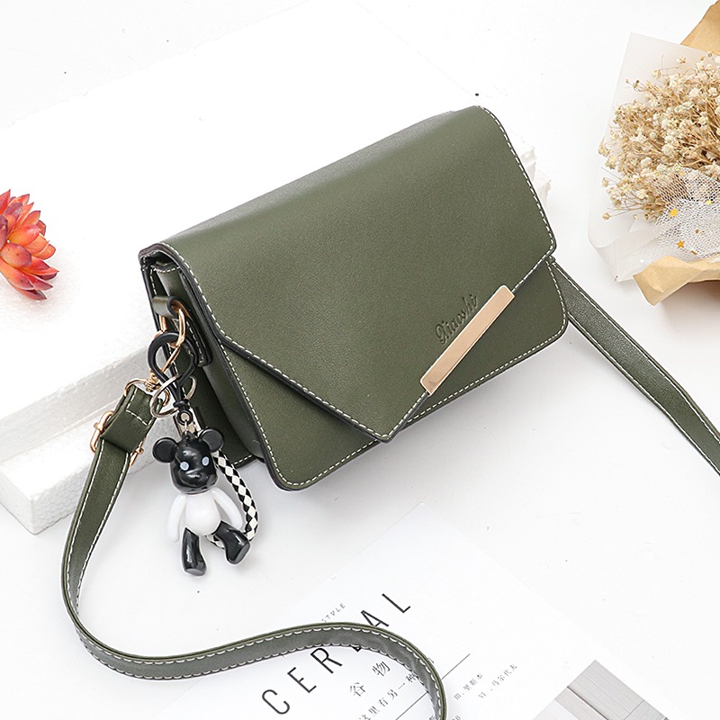 กระเป๋าสะพายข้างผู้หญิง กระเป๋าแฟชั่น By AKAF