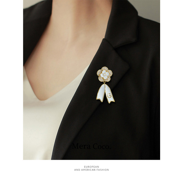 เข็มกลัด เข็มกลัดสวยๆ เข็มกลัดติดเสื้อ Brooch