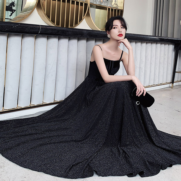 ชุดราตรี ชุดราตรีสวยหรู แบบ ทันสมัย Evening dress