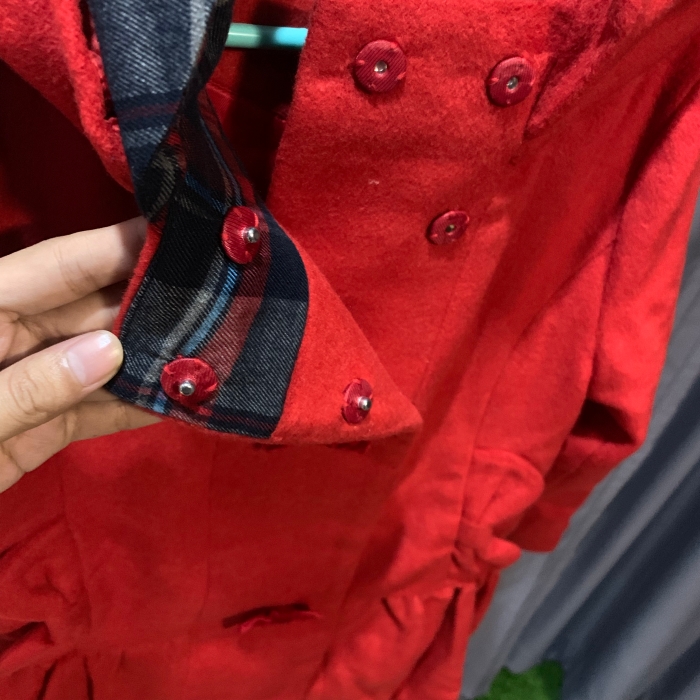 เสื้อโค้ทเด็ก เสื้อกันหนาวเด็ก พร้อมฮู้ดลายสก๊อต บุซับในกันลมอย่างดี น่ารักมากๆค่ะ สีแดง